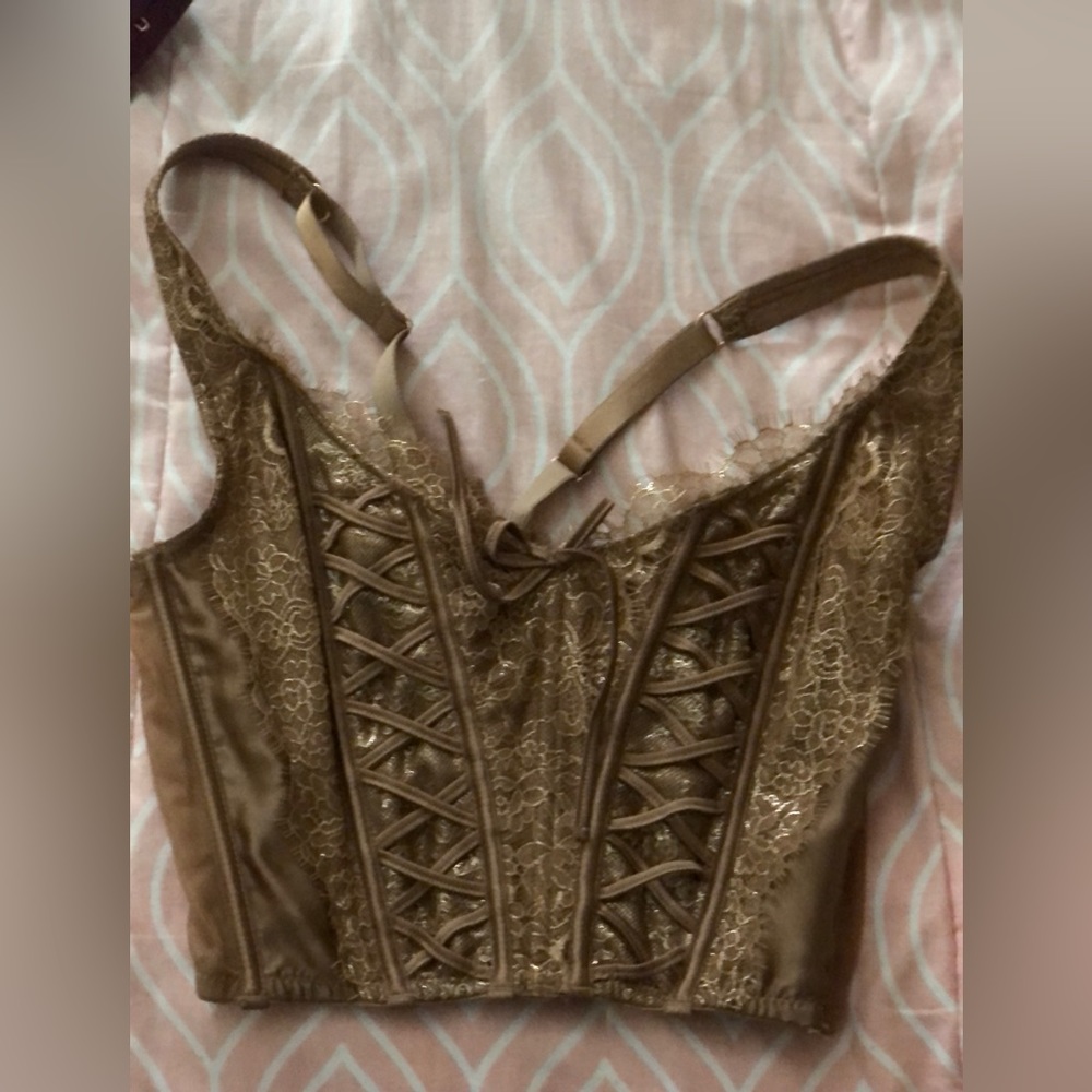 New underlined laced up corset top